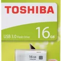 Ďalší obrázok produktu 16 GB USB flash disk „HAYABUSA“, biela, USB 3.0, TOSHIBA
