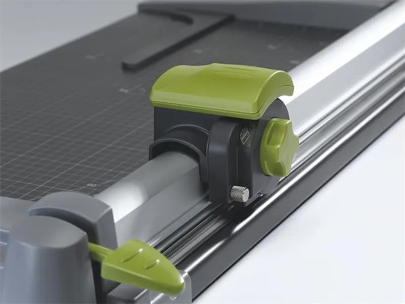 Hlavný obrázok produktu Kotoučová řezačka "A515", A4, 30 listů, multifunkční, 3v1, REXEL