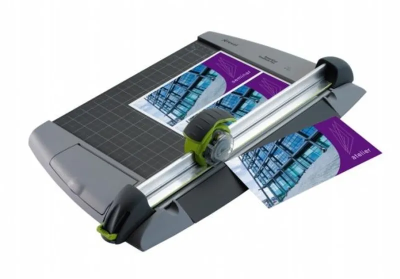 Hlavný obrázok produktu Kotoučová řezačka "Easy Blade Plus", A4, 15 listů, multifunkční, REXEL