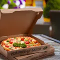 Ďalší obrázok produktu Krabica na pizzu (mikrovlnitá lepenka) H4 kraft s potlačou 50 x 50 x 5 cm [100 ks]