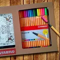 Ďalší obrázok produktu Linery „Point 88t“ a omaľovanky „Enchanted Forest“, sada, linery – 15 farieb, 0,4 mm, STABI