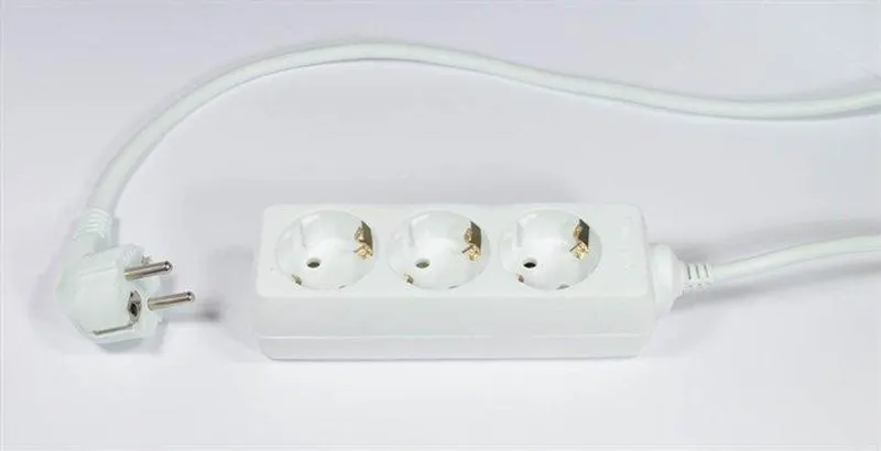 Hlavný obrázok produktu Prodlužovací kabel, 3 zásuvky, 1,5 m