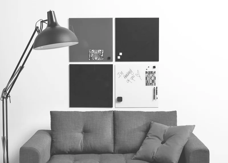 Hlavný obrázok produktu Skleněná magnetická tabule 80x60 cm – červená
