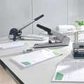 Veľkokapacitná zošívačka Leitz 5553 s plochým zošívaním, Strieborná