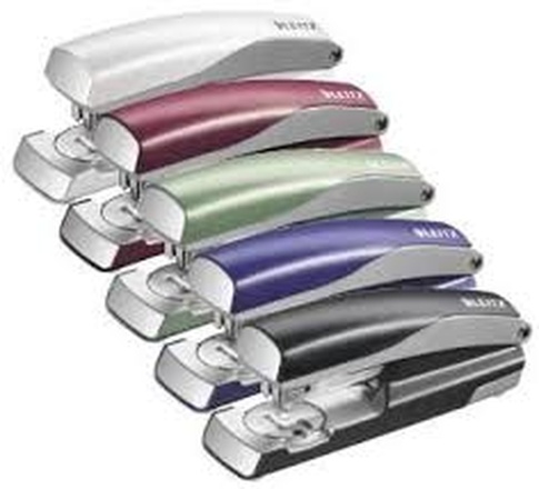 Papírenské zboží - Celokovová stolní sešívačka Leitz NeXXt Style 5562